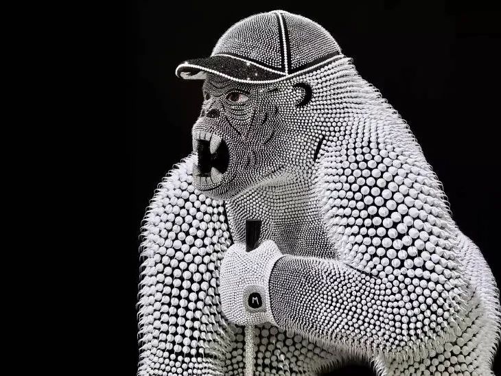 gorille blanc golfeur maniez